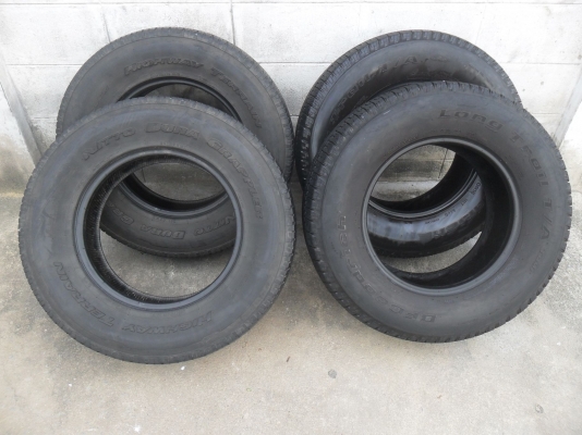 ยาง 245/70R16 สวยๆ 4 เส้น ราคา 2400 บาท