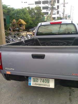 ขายรถ isuzu D MAX ปี 05  333000