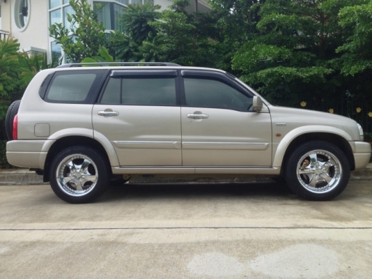 Suzuki grand vitara xl-7 วิ่งน้อยไมล์แท้ Suzuki grand vitara xl-7 วิ่งน้อยไมล์แท้