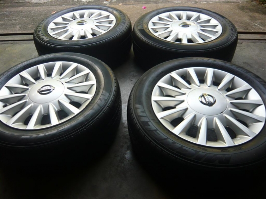 ล้อแม็กซ์นิสสัน นีโอ 4รู114 สภาพสวย พร้อมยาง