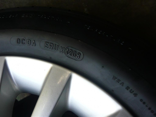 ล้อแม็กซ์นิสสัน นีโอ 4รู114 สภาพสวย พร้อมยาง