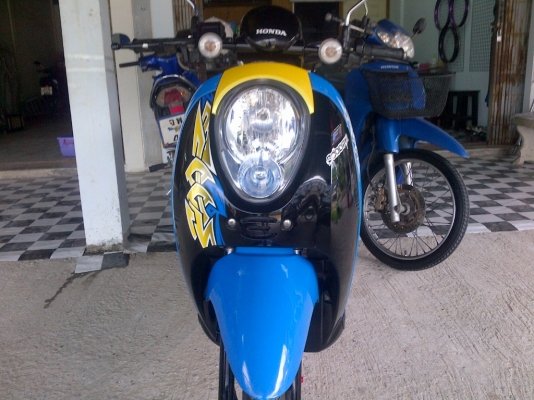 ซื้อคันนี้โอนให้ฟรีคับ ด่วน!ฮอนด้าสกู๊ปปี้ไอ รถสวย ปี55 รถเครื่องเดิมแน่นๆ พร้อมใช้ ทะเบียน+เอกสารโอน ภาษีไม่หมด 088-2197709 ซื้อคันนี้โอนให้ฟรีคับ ด่วน!ฮอนด้าสกู๊ปปี้ไอ รถสวย ปี55 รถเครื่องเดิมแน่นๆ พร้อมใช้ ทะเบียน+เอกสารโอน ภาษีไม่หมด 088-2197709