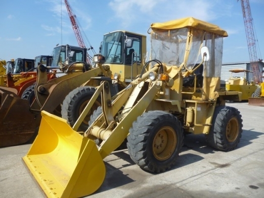 ลดสุดๆ รถเก่านำเข้าจาก ญี่ปุ่น รถตักล้อยาง WHEEL LOADER KOMATSU 507 S/N 52065 สภาพดีมาก พร้อมใช้งานขายเพียง 580,000 บาทเท่านั่น