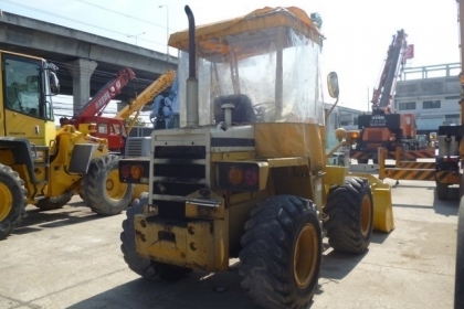 ลดสุดๆ รถเก่านำเข้าจาก ญี่ปุ่น รถตักล้อยาง WHEEL LOADER KOMATSU 507 S/N 52065 สภาพดีมาก พร้อมใช้งานขายเพียง 580,000 บาทเท่านั่น