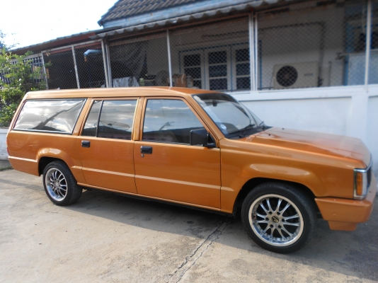 รถสีสวยๆเครื่อง1JZ-LPGประหยัด