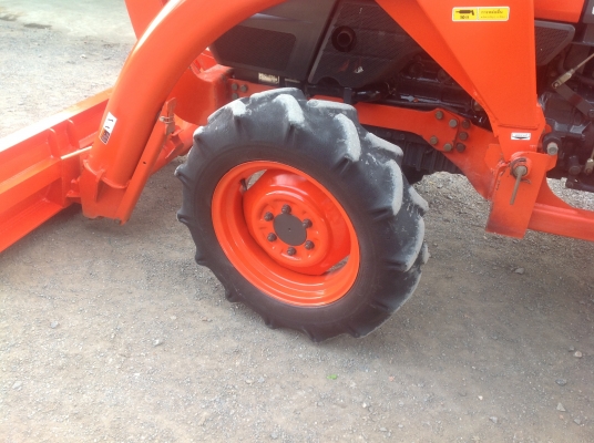 ปัญญาแทรคเตอร์มาแล้ว...นางฟ้า ครับ คูโบต้า L4508 DI ทำงานเพียง 953 ชม. พร้อม ใบมีดคานบนรุ่นใหม่ SD180 , โรตาลี่ตราช้าง RX 180