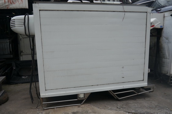 ขายรถตู้เย็น สภาพดี ทำอุณหภูมิ-10 องศา ตู้ได้มาตราฐาน