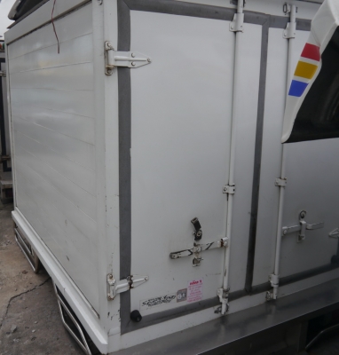 ขายรถตู้เย็น สภาพดี ทำอุณหภูมิ-10 องศา ตู้ได้มาตราฐาน