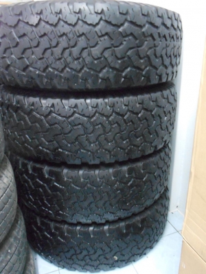 ขายยาง BF All -Terrain 265/75/16 ปี 06 สภาพพร้อมใช้ 1 ชุด/ใส่-ถ่วงฟรีค่ะ