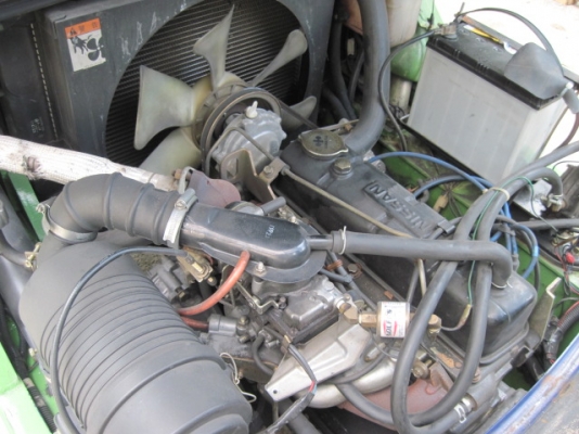 รถยกยี่ห้อ Komatsu 3 ตัน พร้อมตัวหนีบ และระบบ LPG จากญี่ปุ่น