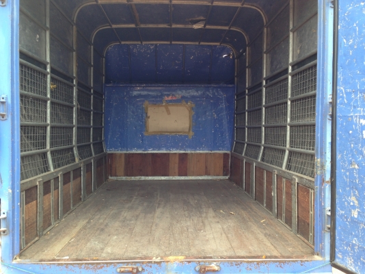 4ล้ออีซูซุNKR 100 HPทะเบียนไม่ติดเวลา(รถห้าง)