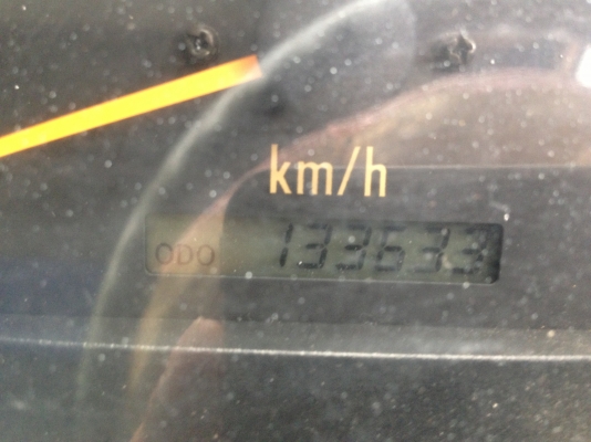 4ล้ออีซูซุNKR 100 HPทะเบียนไม่ติดเวลา(รถห้าง)