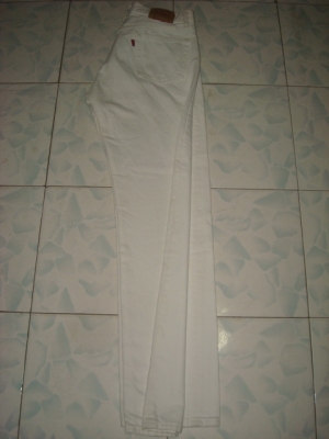 # 8922 # ยีนส์ Levi's 501 superwhite ของแท้ มือสอง เอว 32 ยาว 31 ขาว สวย made in usa # 8922 # ยีนส์ Levi's 501 superwhite ของแท้ มือสอง เอว 32 ยาว 31 ขาว สวย made in usa