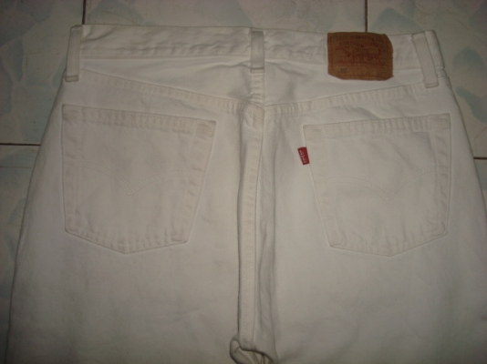 # 8922 # ยีนส์ Levi's 501 superwhite ของแท้ มือสอง เอว 32 ยาว 31 ขาว สวย made in usa # 8922 # ยีนส์ Levi's 501 superwhite ของแท้ มือสอง เอว 32 ยาว 31 ขาว สวย made in usa