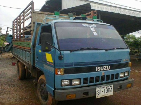 ขาย NPR57L เครื่อง 4BC2   100 แรงฝาดำ power แล้วครับ