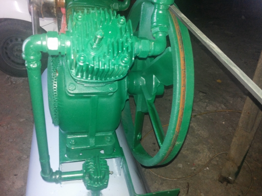 ขายปั้มลมหัวนอกตามรูป7.5แรง 25000บาท