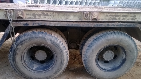 10ล้อ2เพลาท้ายลาดNISSAN UD CW41M ทุกแมคโฮใหญ่.....