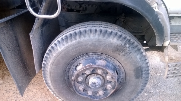 10ล้อ2เพลาท้ายลาดNISSAN UD CW41M ทุกแมคโฮใหญ่.....