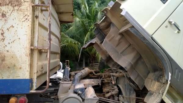 HINO FM3M NLD รถเดิมๆสีเดิม เครื่อง เกืยร์เดิม  ยางไม่สวย....