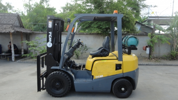 ขาย TCM FG25  ( 2.5 TON ) รุ่น T4 แก็ส + นํ้ามัน