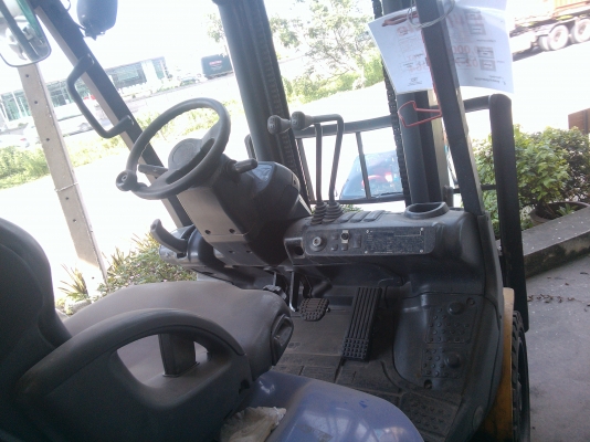 ขายฟอล์คลิฟท์ komatsu รุ่น FG20NT-16 S/N:730361 ปี 2007