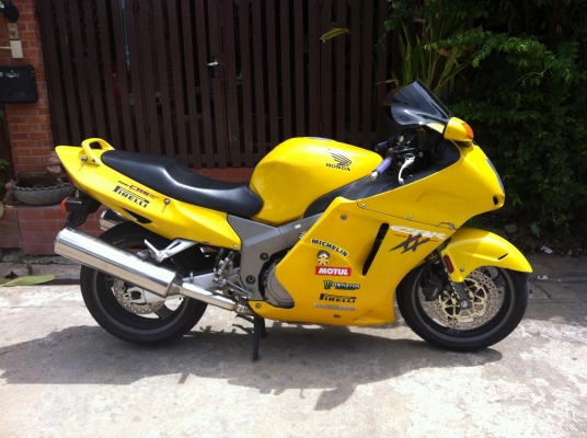 ขาย CBR 1100xx Blackbird อินวอย หัวฉีด ปี 2000 สภาพดี