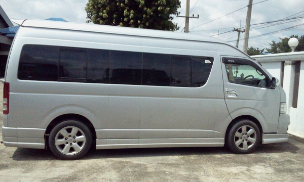 รถตู้  toyota  d4d, ปี 2007 และ 2009