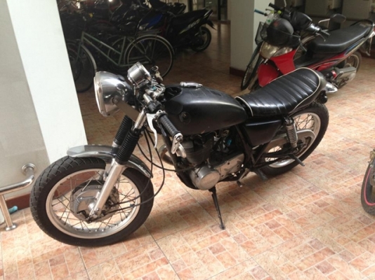 ขาย sr 400 อิเวอ เครื่อง+โครง+สพม คาแฟ่ 46000 ด่วนเลยคับ