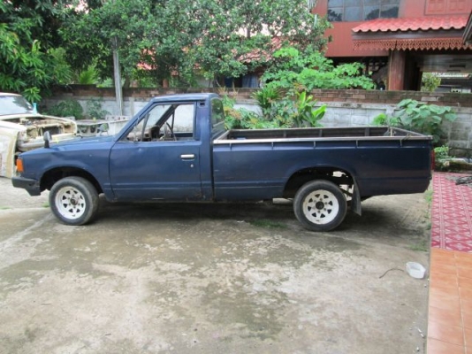 นิสสัน 720 ช่วงยาว 5 ขอ เครื่องเดิม J16 ทรงสวยทรงดี นิสสัน 720 ช่วงยาว 5 ขอ เครื่องเดิม J16 ทรงสวยทรงดี