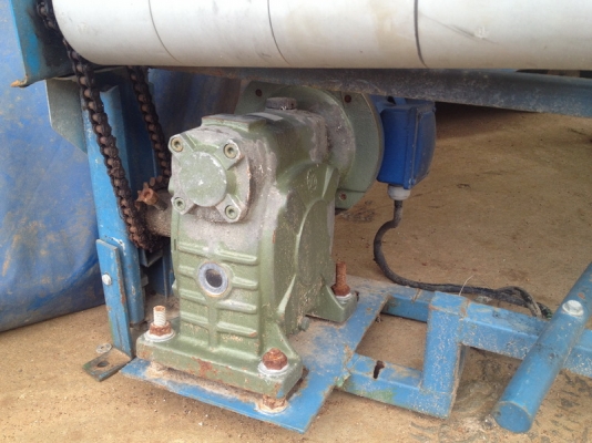 ขาย Roller ข้องอ 45 องศา พร้อมมอเตอร์ขับ เกียทด สภาพสวยใช้งานได้