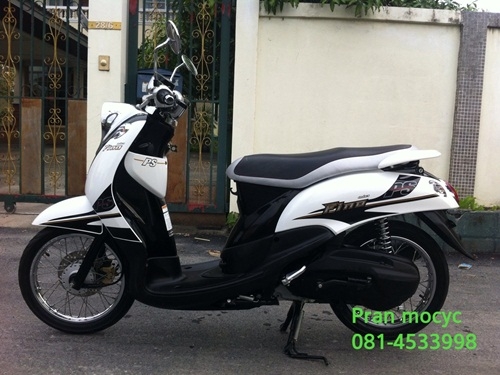 ขายํYamaha finoสีขาวดำ(ps) ปี2013