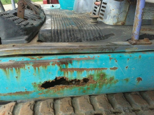 ขายรถขุด KOMATSU  PC30-7 ยังไม่เคยใช้งานในไทย  ตู้เก๋งเพิ่ม40,000 รถมีไลน์เจาะ