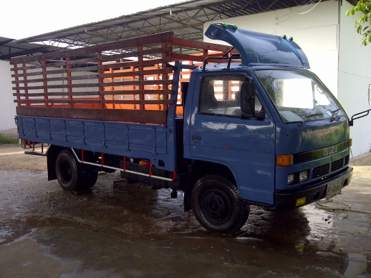 ขายหกล้อ 115 แรงม้า พร้อมใช้งาน