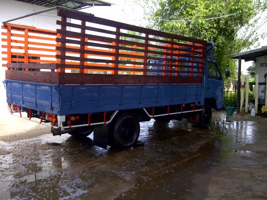 ขายหกล้อ 115 แรงม้า พร้อมใช้งาน