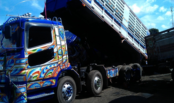 ขายรถ12ล้อดั๊มแม่กับลูกสภาพสวยมากๆ