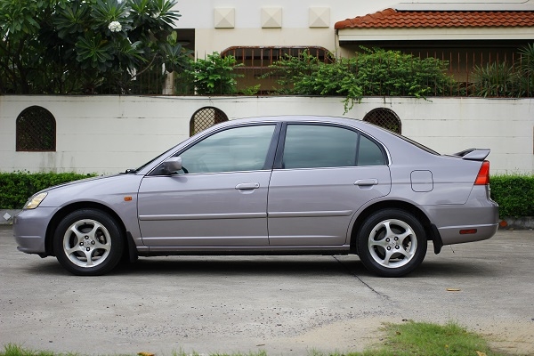 civic  รถสำหรับคนชอบประหยัด รถบ้านมือเดียว