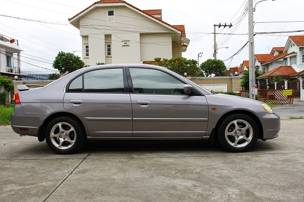 civic รถสำหรับคนชอบประหยัด รถบ้านมือเดียว civic รถสำหรับคนชอบประหยัด รถบ้านมือเดียว