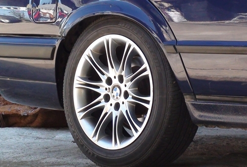 BMW e34 525i