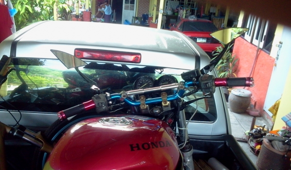 ขายCB1ขายถูกๆ55000ทะเบียนมีแต่สำเนาบัตรประชาชนขาดชุดโอนมี