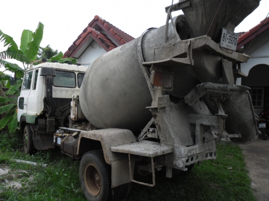 ขายรถโม่ 6 ล้อ HINO FD 171D โม่ไฮดรอลิค 2.5 คิวเครื่อง HO7C 185 แรงเครื่องดีคัสซีสวยทะเบียนเต็ม