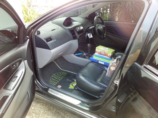 ขายดาวส์ VIOS สีดำ Max 17 สภาพร้อมใช้งานผู้ใช้มือเดียว