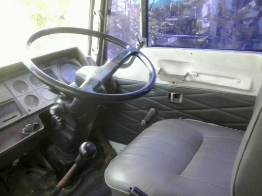 Hino FL227LA10236 เพลาเดียววิ่งตู้เย็น เดิม ๆ ยางดี 7 เส้น คัสซีสวยตามอายุ ภายในเก๋งสวยเจ้าของขับเอง ขายเอง