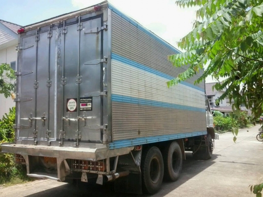 Hino FL227LA10236 เพลาเดียววิ่งตู้เย็น เดิม ๆ ยางดี 7 เส้น คัสซีสวยตามอายุ ภายในเก๋งสวยเจ้าของขับเอง ขายเอง