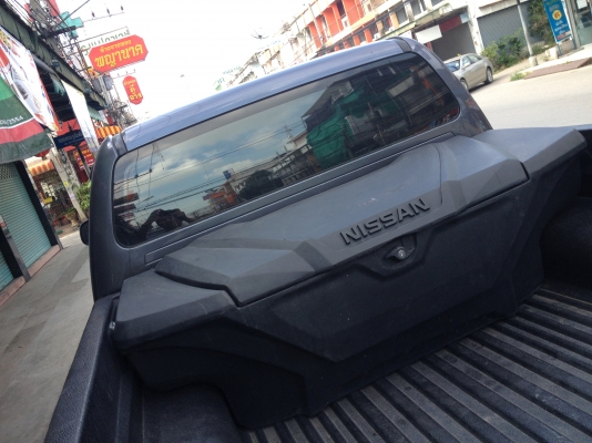 ขายกล่องใส่ของหลังกระบะ นิสสันแท้