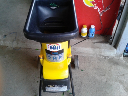 เครื่องย่อยใบไม้กิ่งไม้ Niji 2 Hp  4ใบพัด2ชั้น สภาพ 90\%