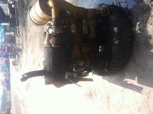 ขายเครื่องรถแมคโคร PC!20-1-2  4D105-5 สภาพสวย สนใจติดต่อ บอย 085-156-2314