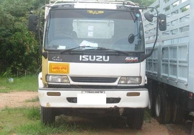 ขาย Roc 240 วางเครื่อง 320 หัวเดก้า สองเพลาไม่ดั้มพ์รถล่องครับ โทร 088-4501277