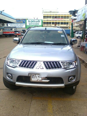 MITSU PAJERO 2.5 AUTO ปี 2012 ขอเงินคืน 248000 งวด 14000 คงเหลือ 700000 หรือตัดสด 928000