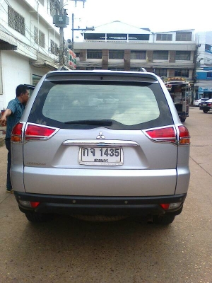 MITSU PAJERO 2.5 AUTO ปี 2012 ขอเงินคืน 248000 งวด 14000 คงเหลือ 700000 หรือตัดสด 928000