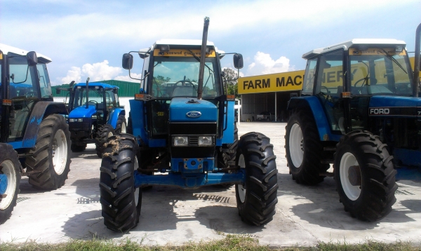 รถไถฟอร์ด 7740